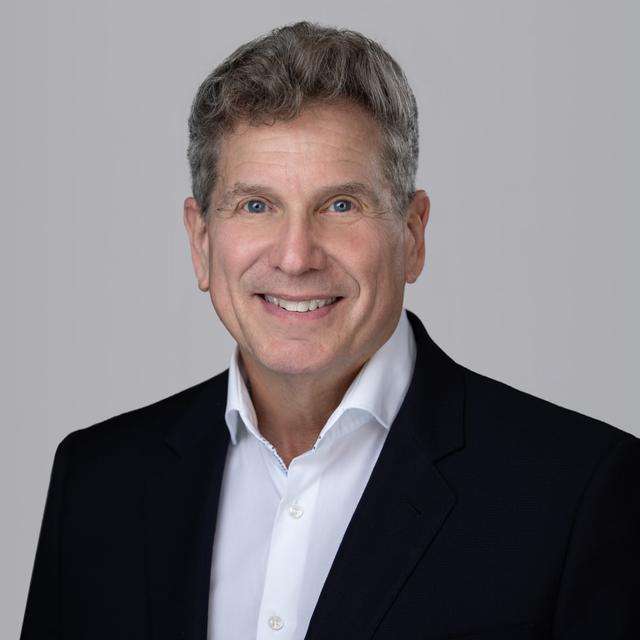 Curtis Foster Headshot 2024.jpg